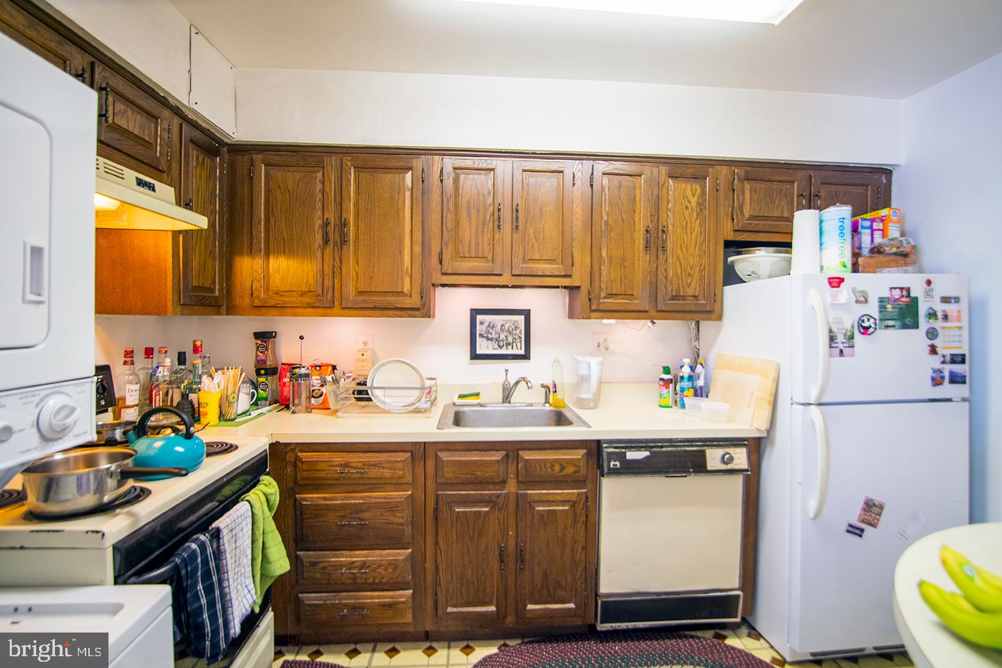BELLA VISTA - Residential Lease