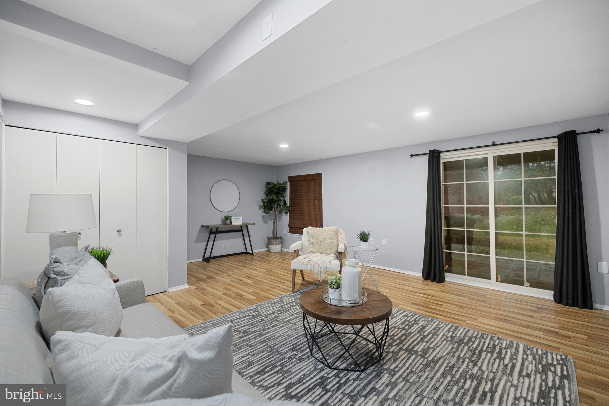 WOODLAND PARK - Residential