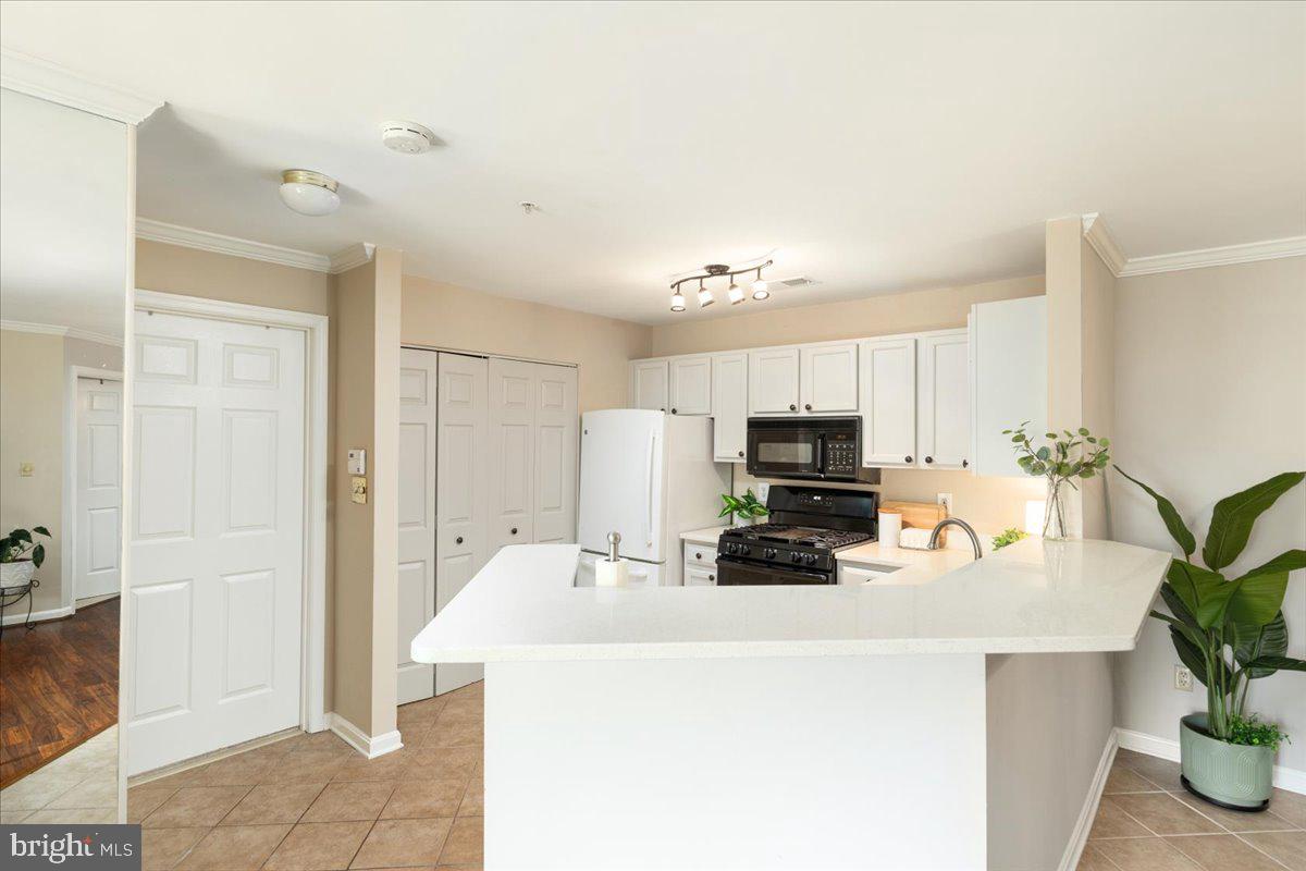 STRATFORD CONDOS - Residential