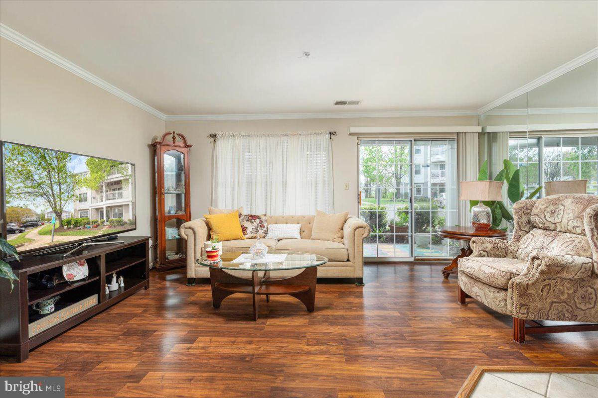 STRATFORD CONDOS - Residential