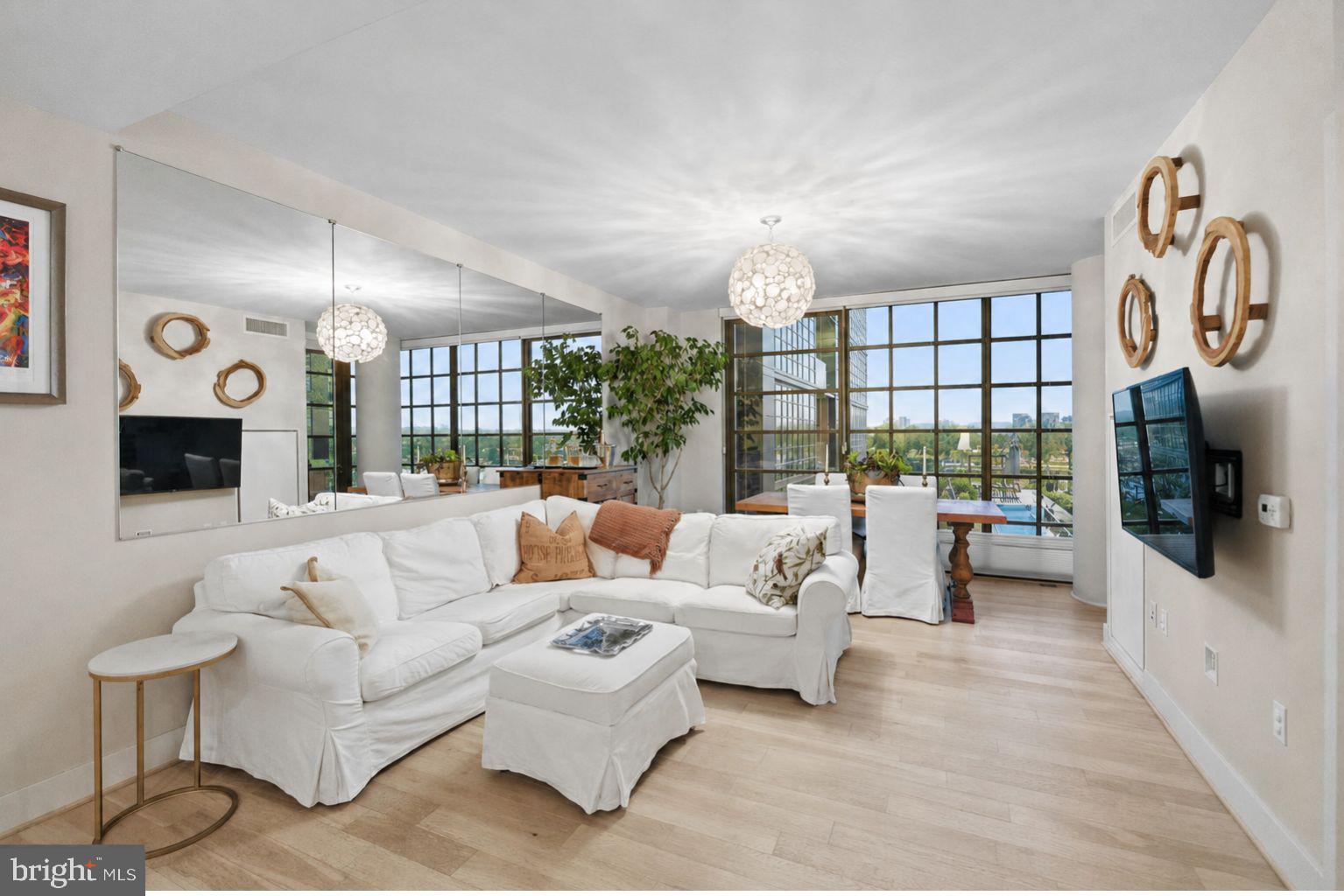 45 SUTTON SQUARE SW 403