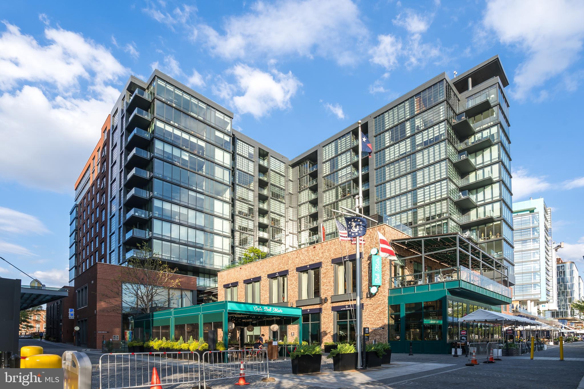 45 SUTTON SQUARE SW 403