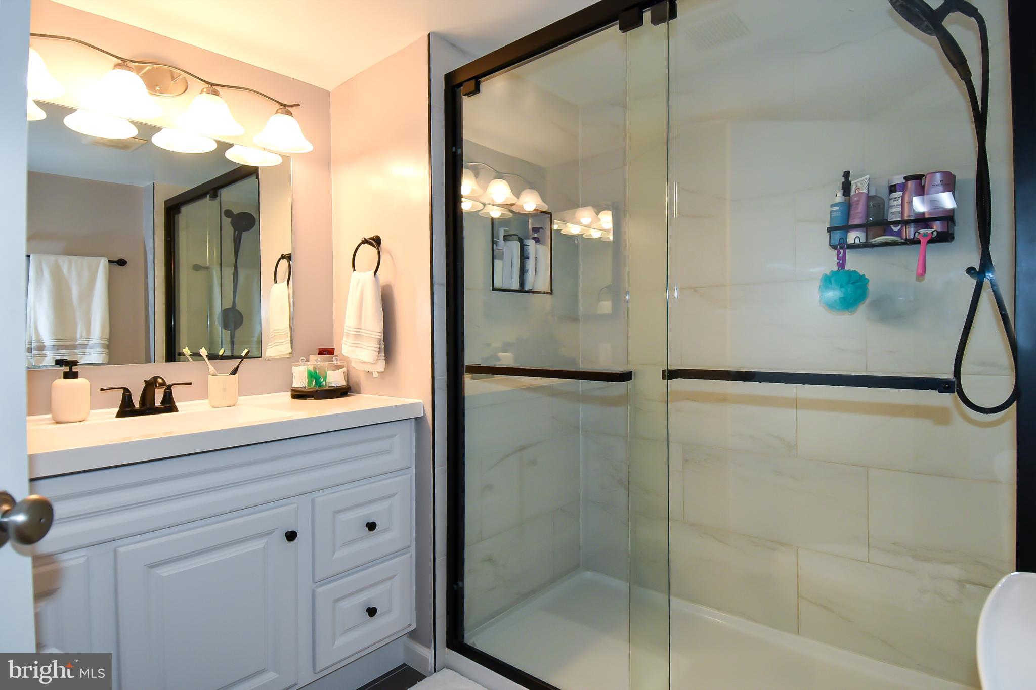 ASTORIA - Residential