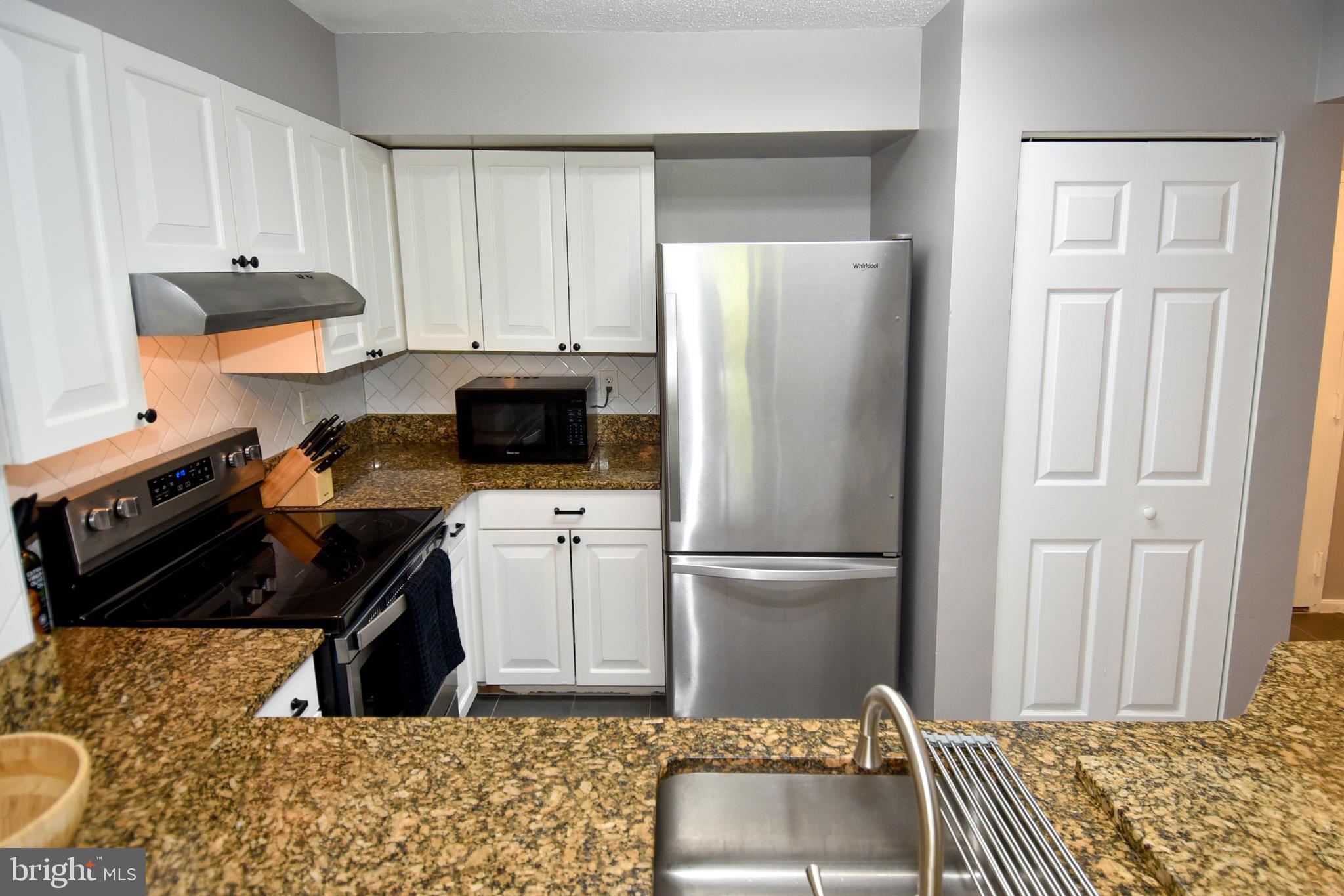 ASTORIA - Residential