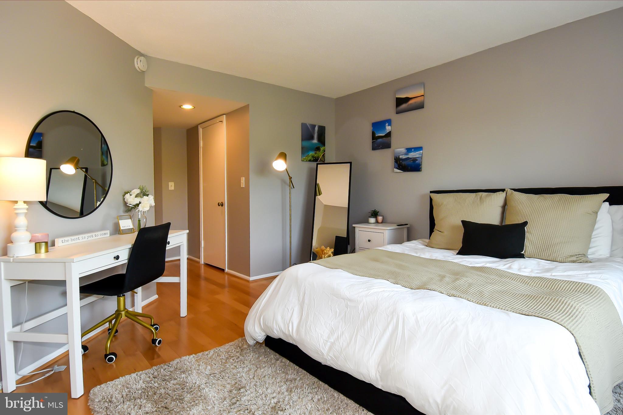 ASTORIA - Residential