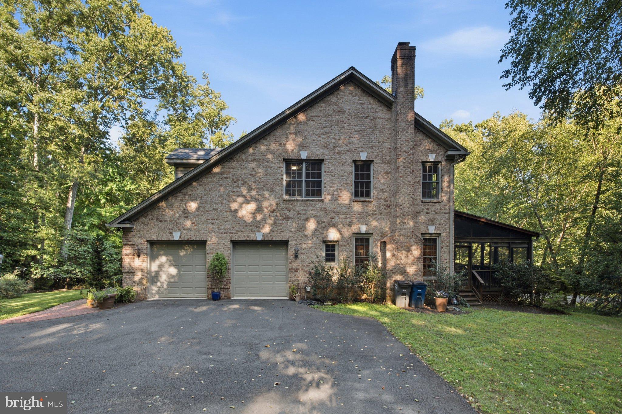 3705 LINDA LANE