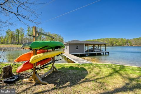 Tiny photo for 845 Elnor Road, BUMPASS, VA 23024 (MLS # VALA2009602)