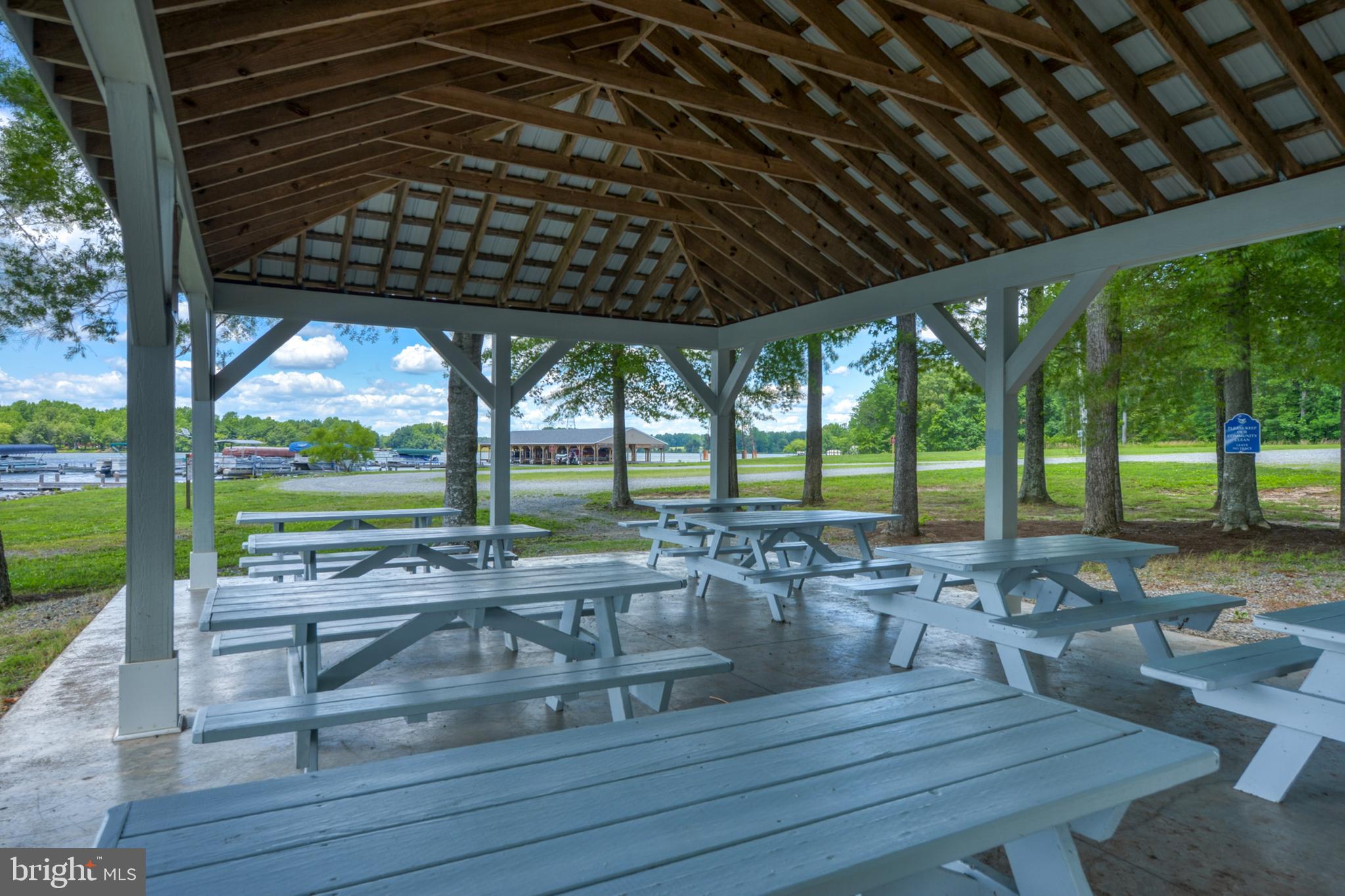 CUCKOOS NEST - Residential