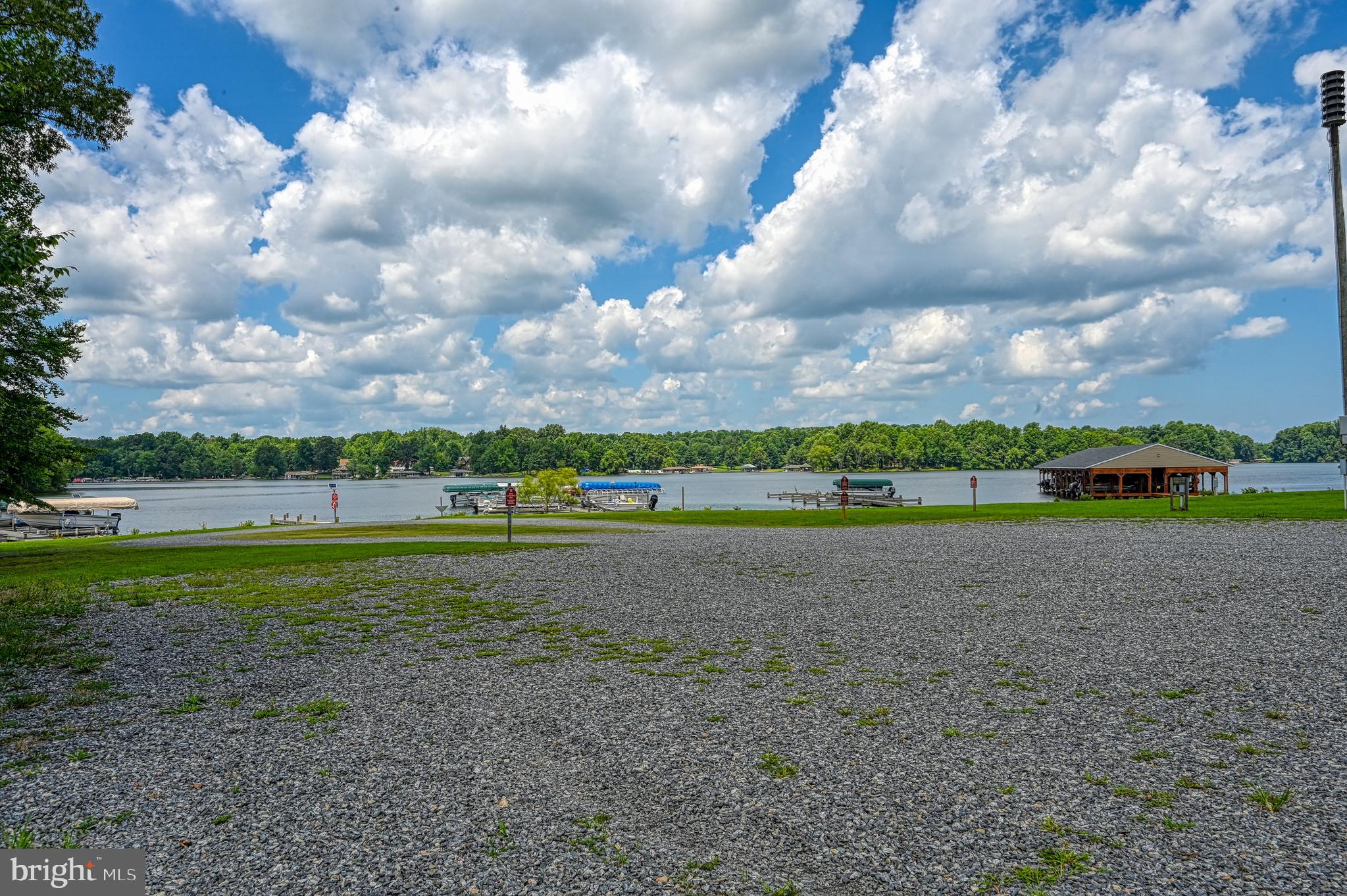 CUCKOOS NEST - Residential