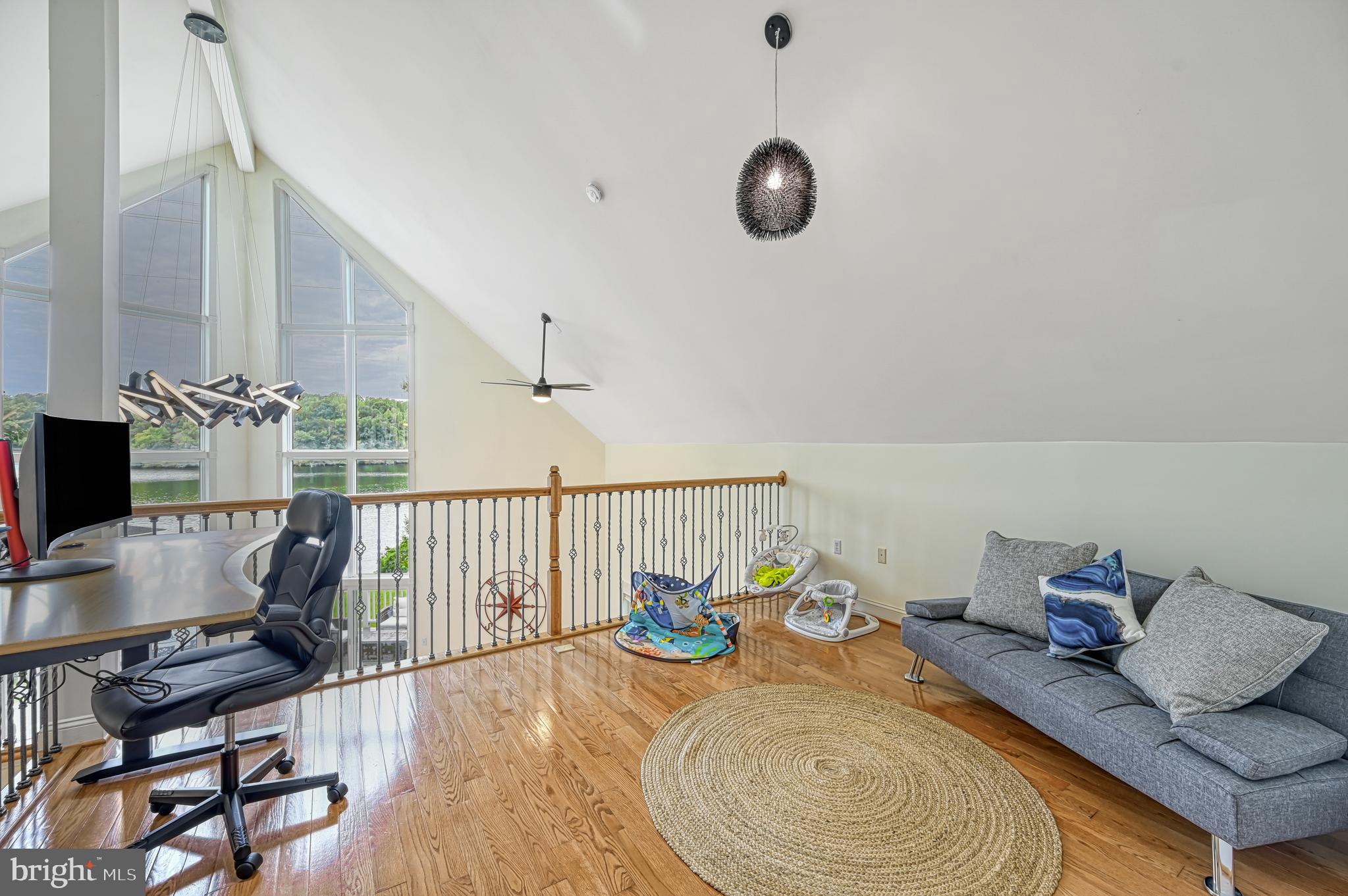 CUCKOOS NEST - Residential