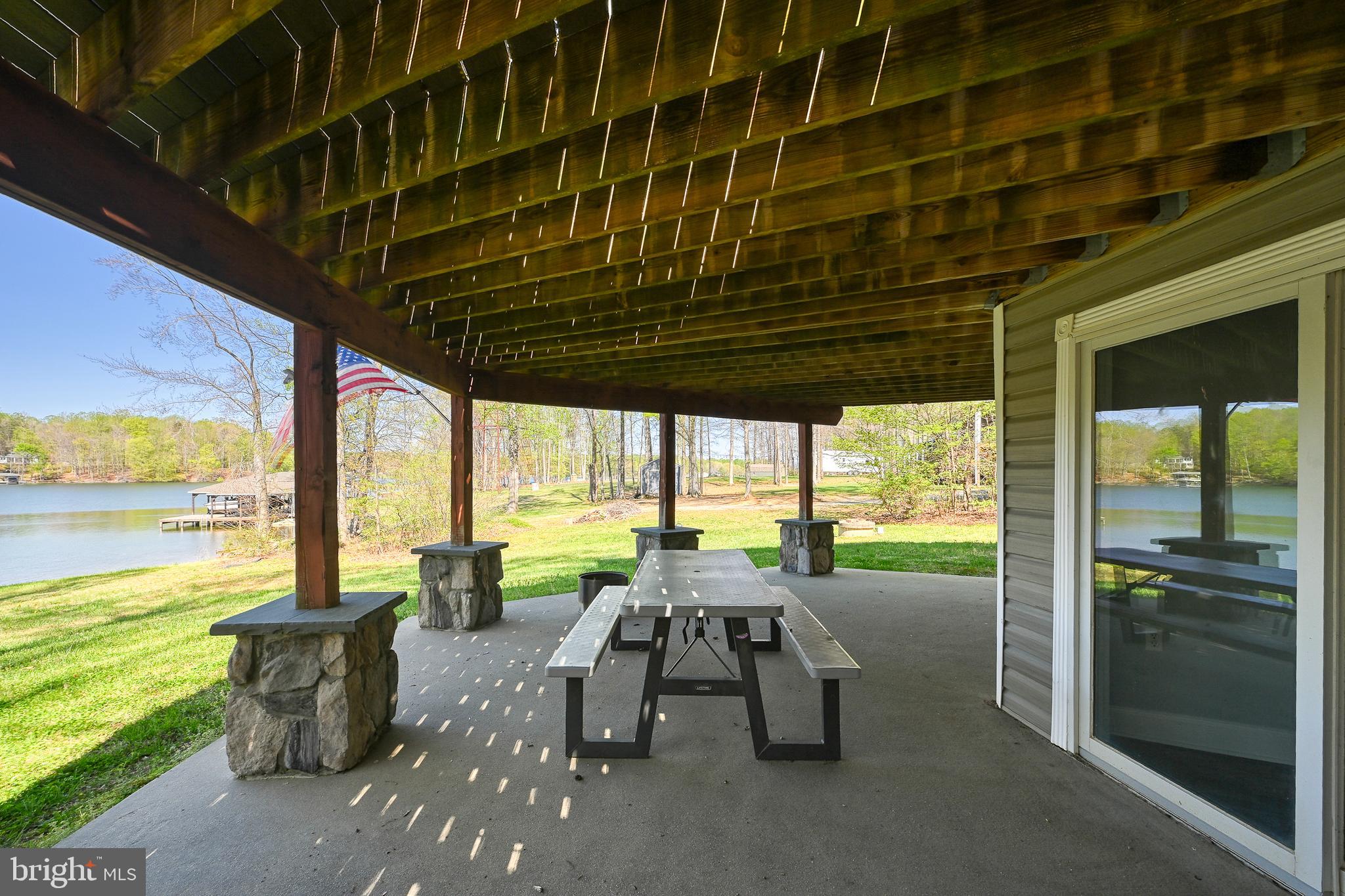 CUCKOOS NEST - Residential