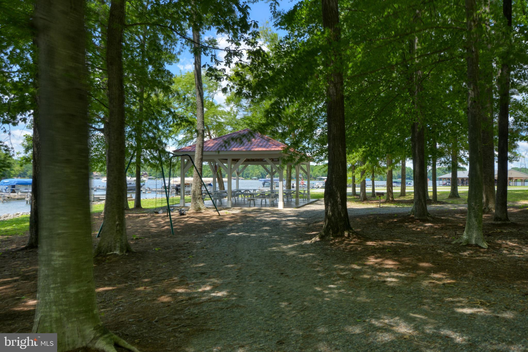 CUCKOOS NEST - Residential
