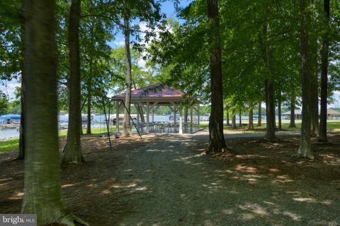 Tiny photo for 845 Elnor Road, BUMPASS, VA 23024 (MLS # VALA2009602)