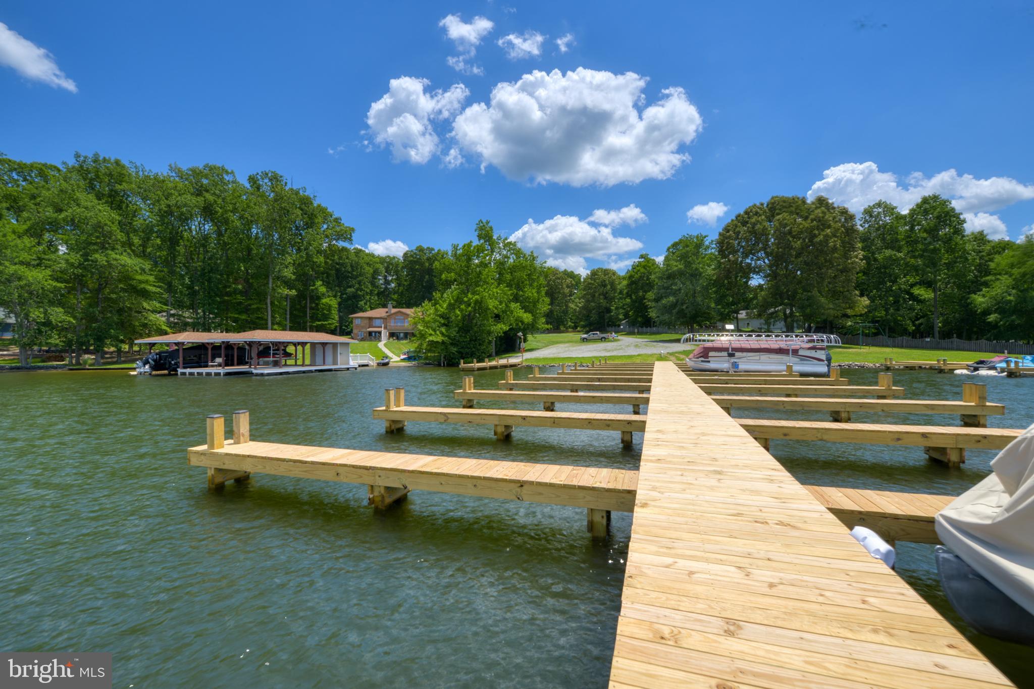 CUCKOOS NEST - Residential