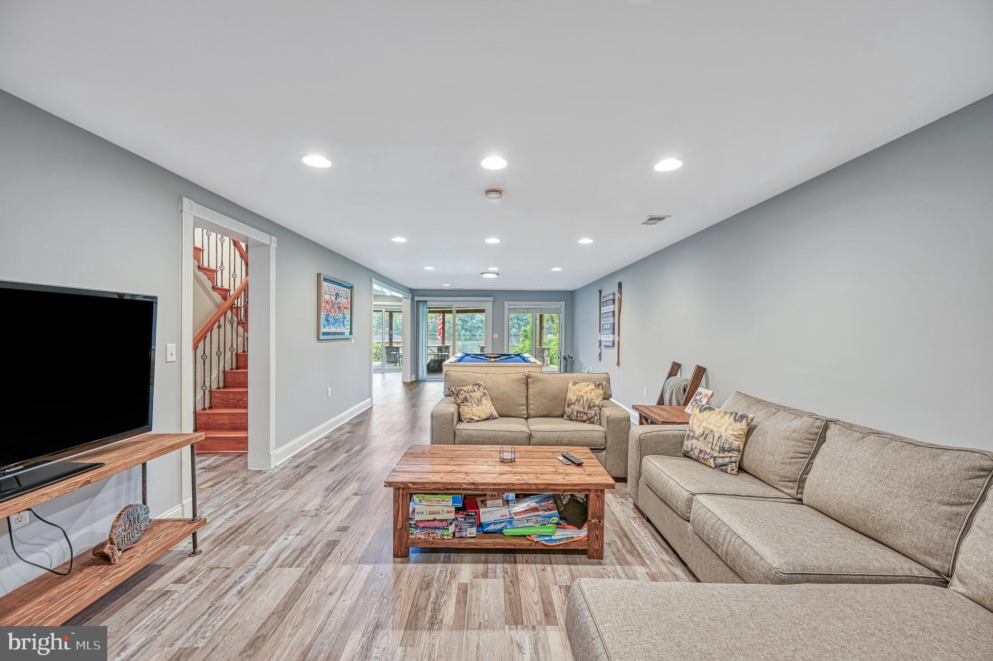 CUCKOOS NEST - Residential