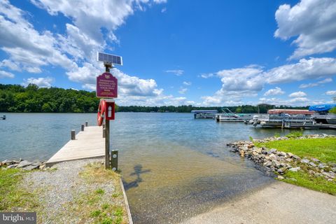 Tiny photo for 845 Elnor Road, BUMPASS, VA 23024 (MLS # VALA2009602)