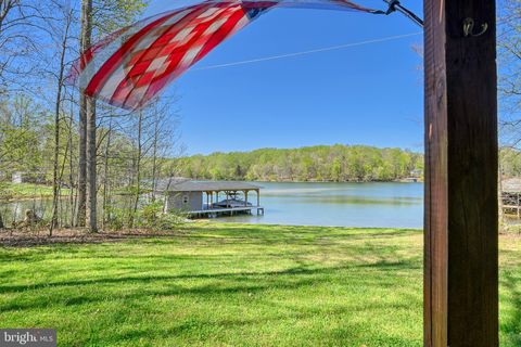 Tiny photo for 845 Elnor Road, BUMPASS, VA 23024 (MLS # VALA2009602)