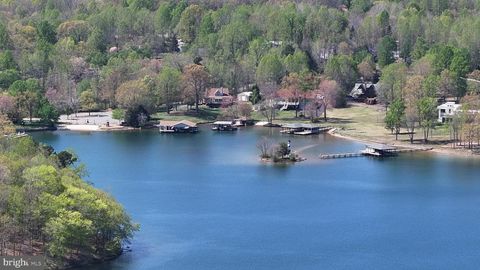 Tiny photo for 845 Elnor Road, BUMPASS, VA 23024 (MLS # VALA2009602)