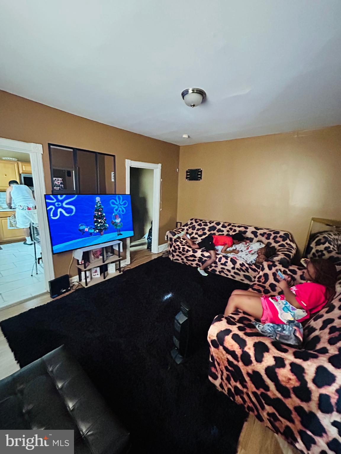 WEST PHILADELPHIA - Residential Income