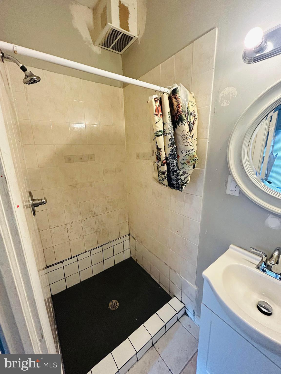 WEST PHILADELPHIA - Residential Income