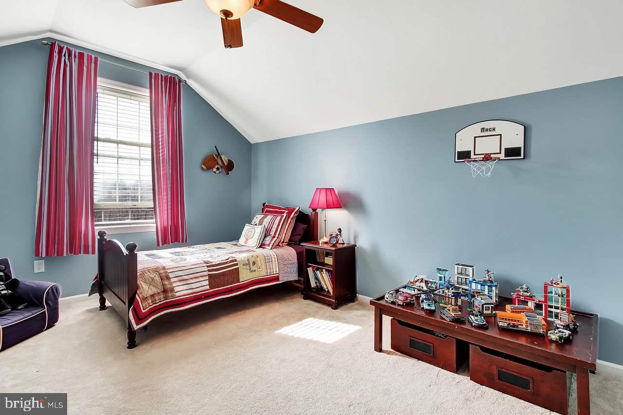 SAGE HILL - Residential
