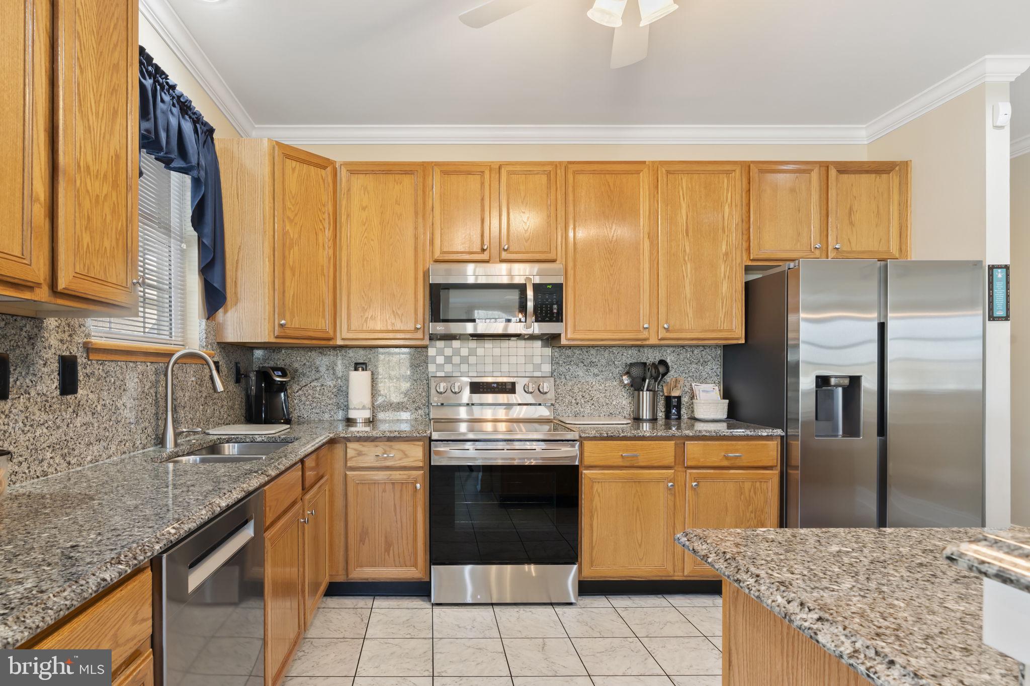 FOX HILL FARM - Residential