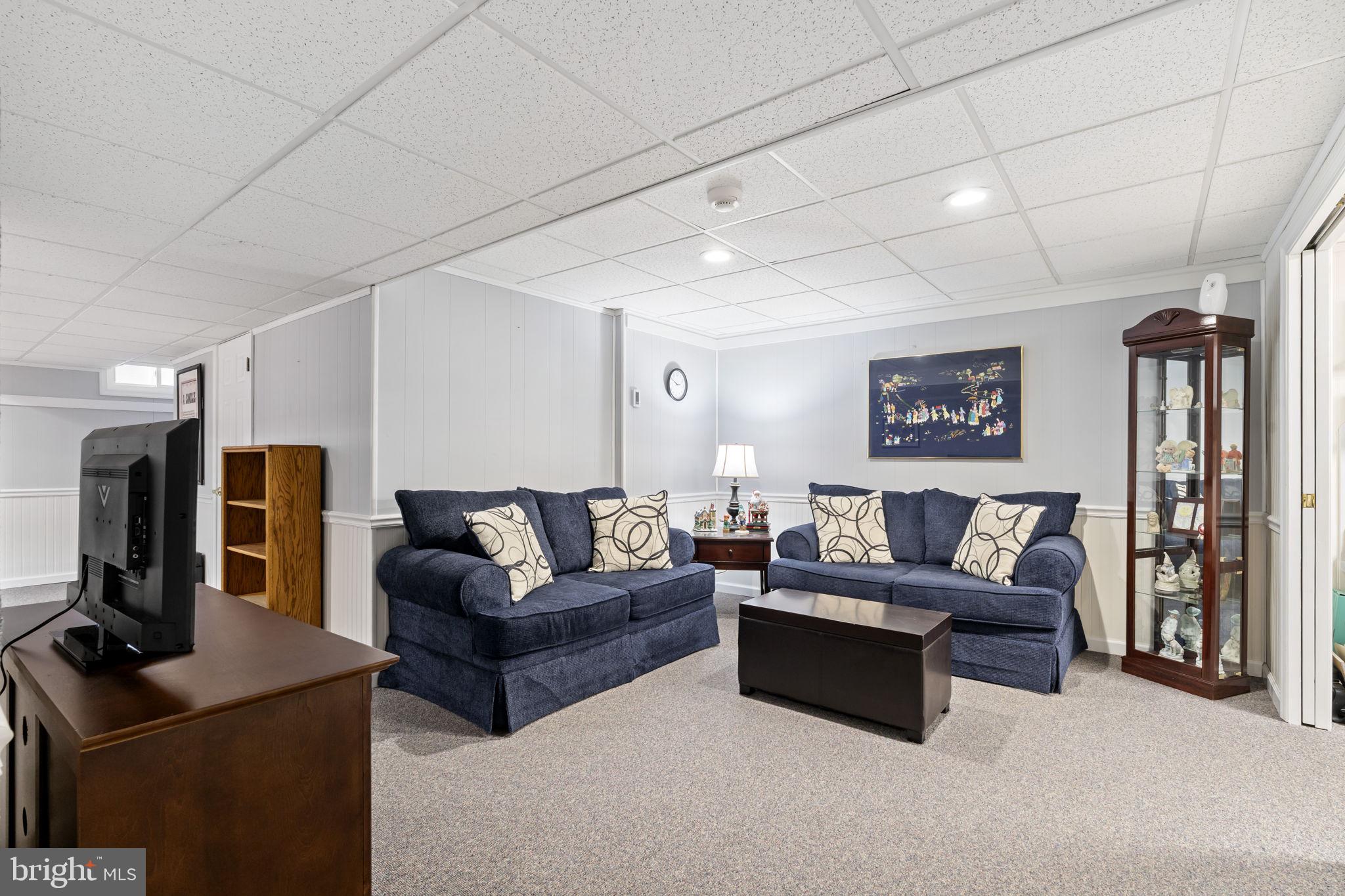 FOX HILL FARM - Residential