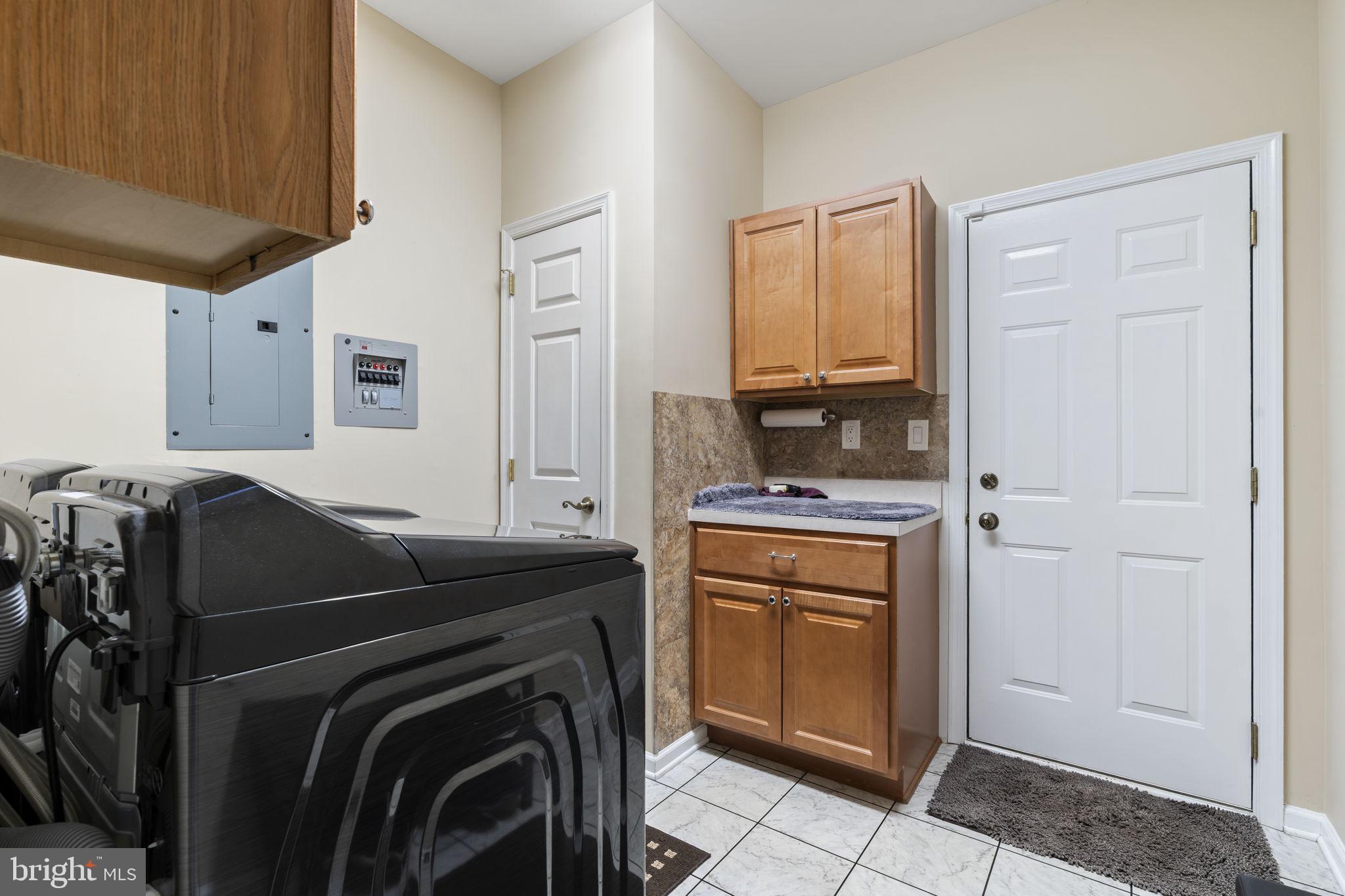 FOX HILL FARM - Residential