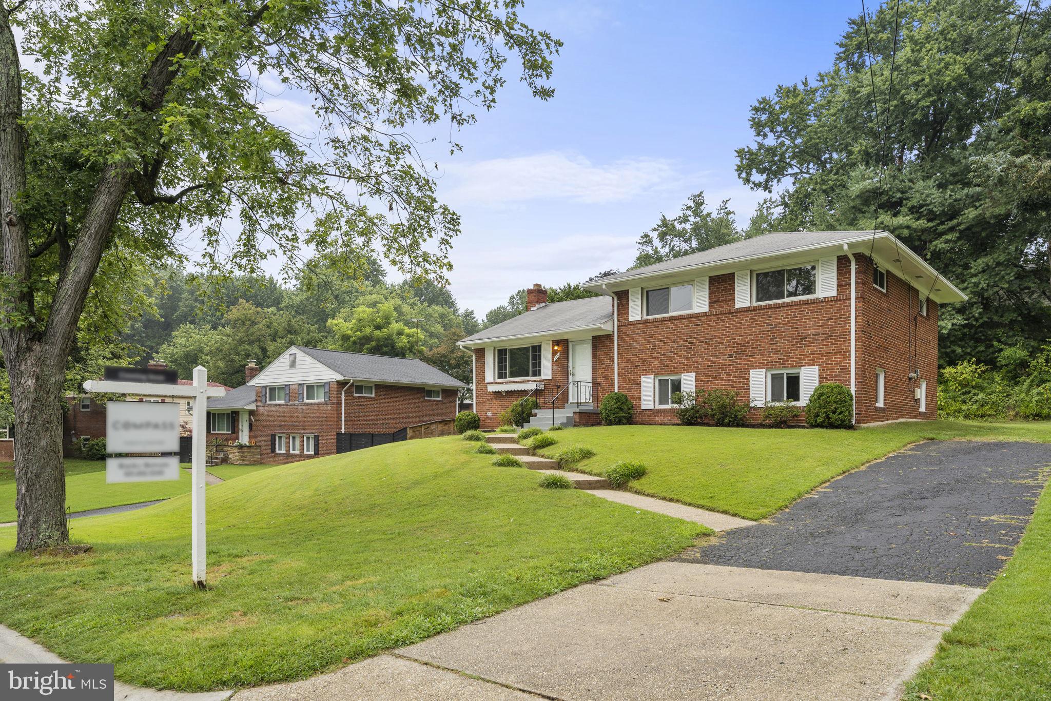 BURNT MILLS MANOR - Residential