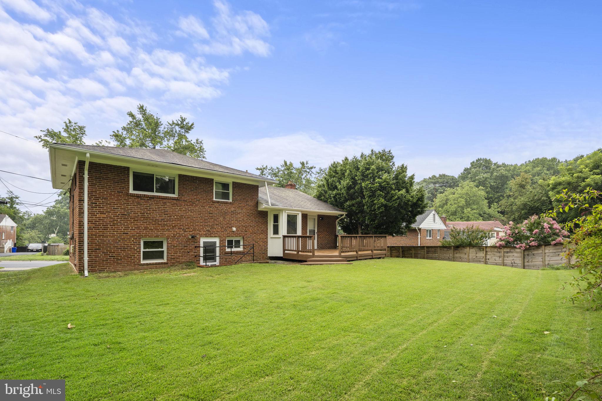 BURNT MILLS MANOR - Residential