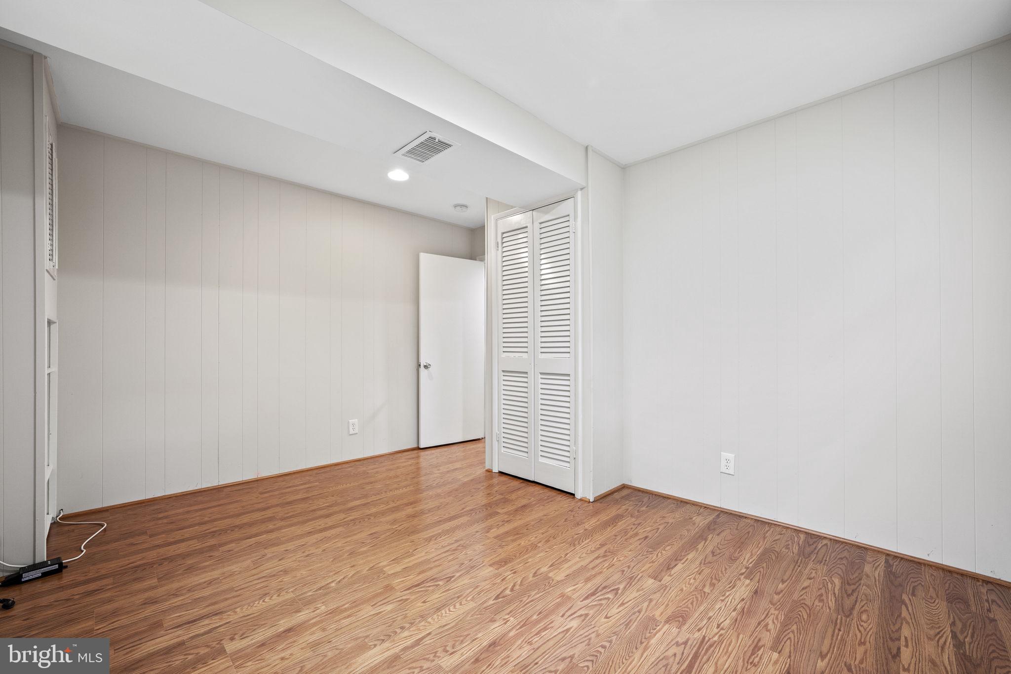 BURNT MILLS MANOR - Residential