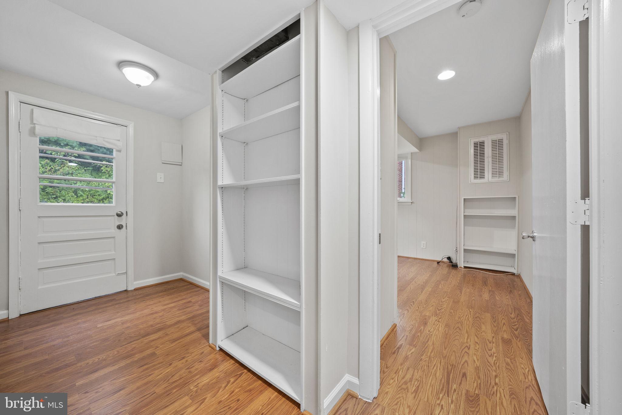 BURNT MILLS MANOR - Residential