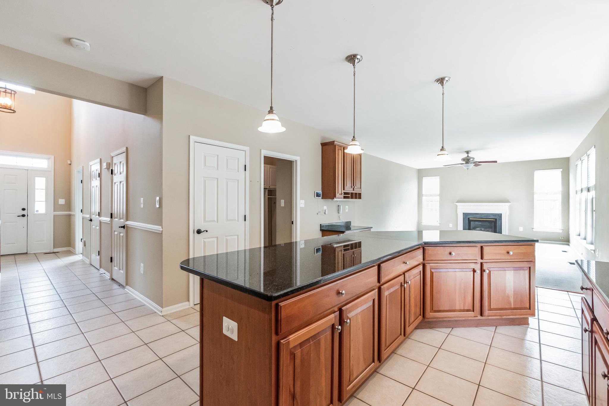 GREEN HILL MANOR - Residential Lease