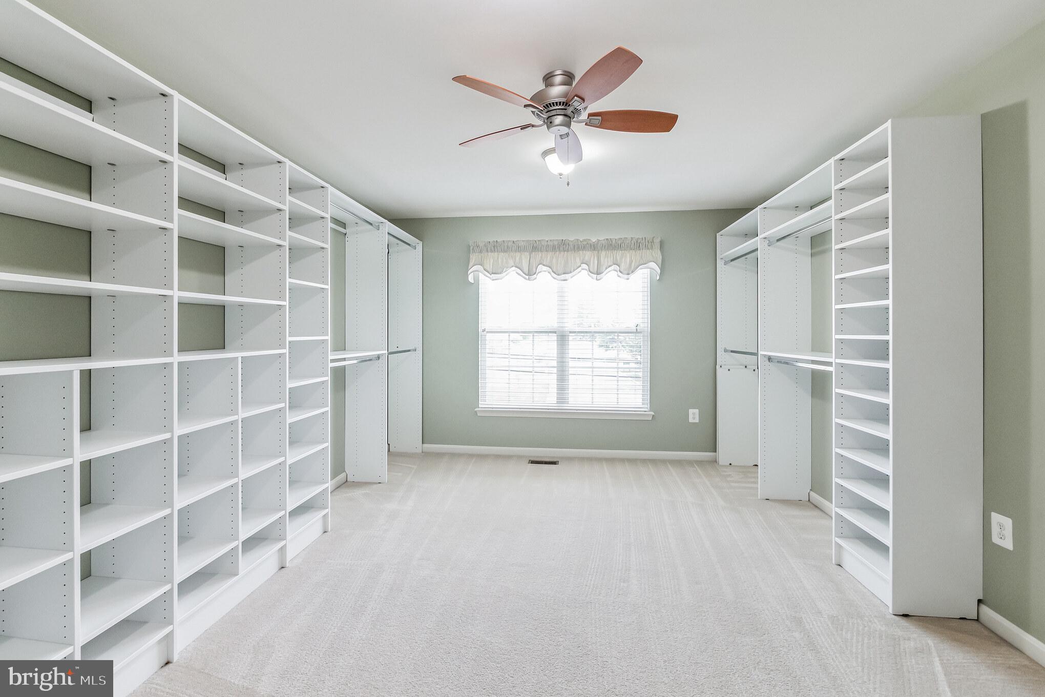 GREEN HILL MANOR - Residential Lease