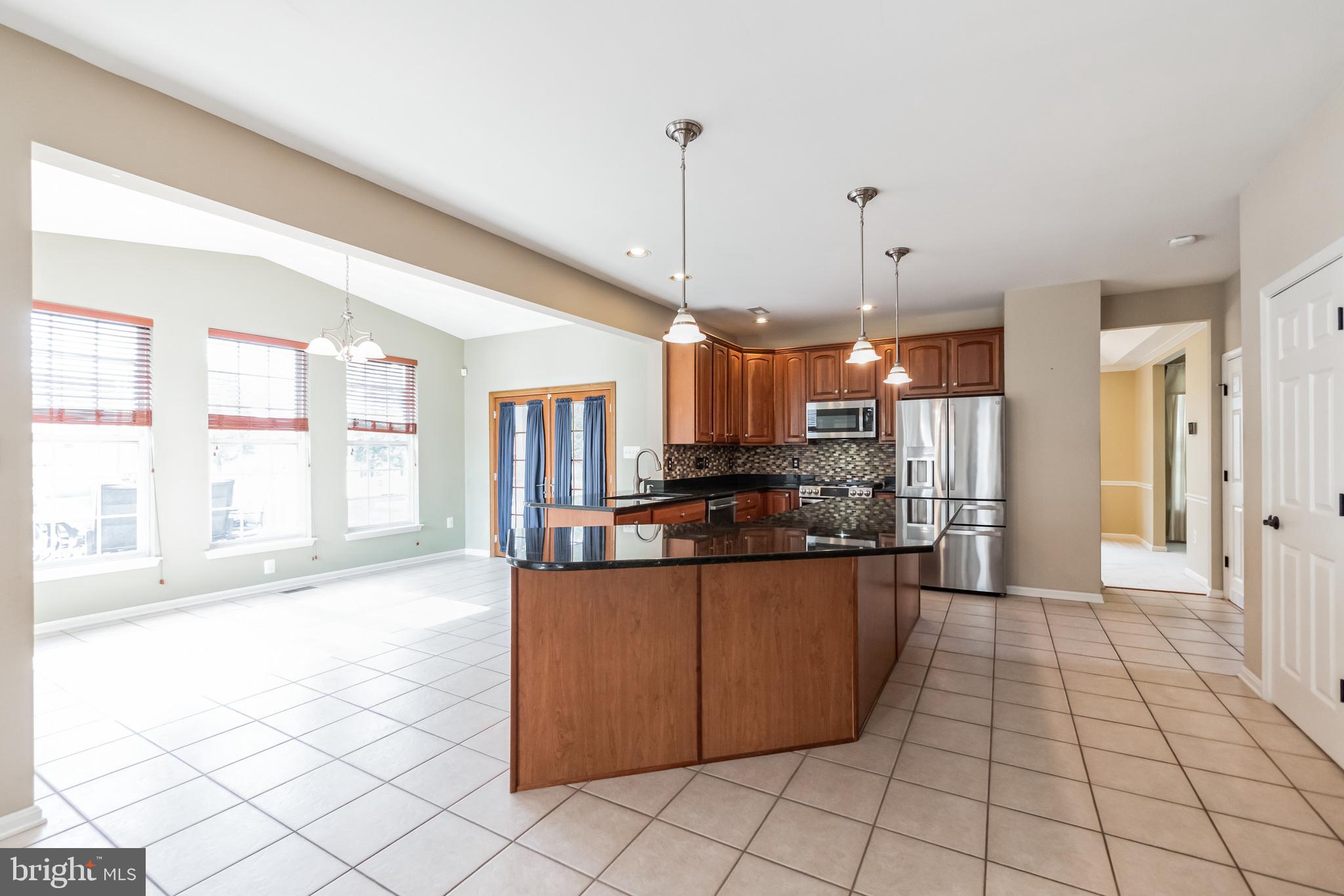 GREEN HILL MANOR - Residential Lease