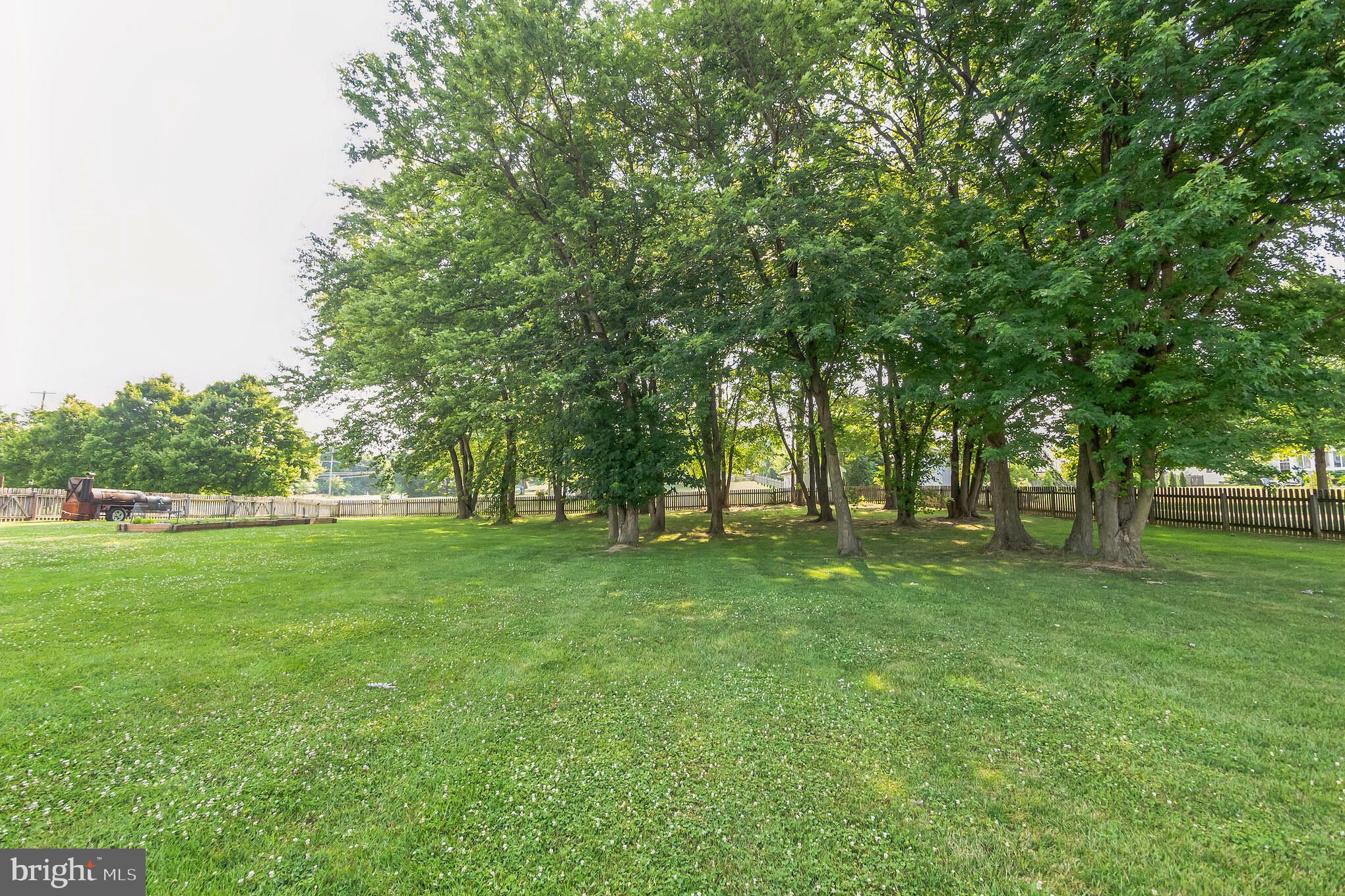 GREEN HILL MANOR - Residential Lease