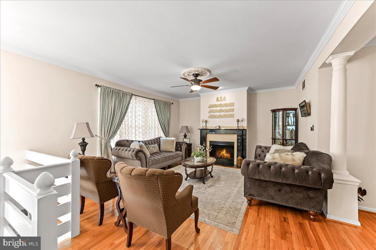 CHARLESTOWN OAKS - Residential