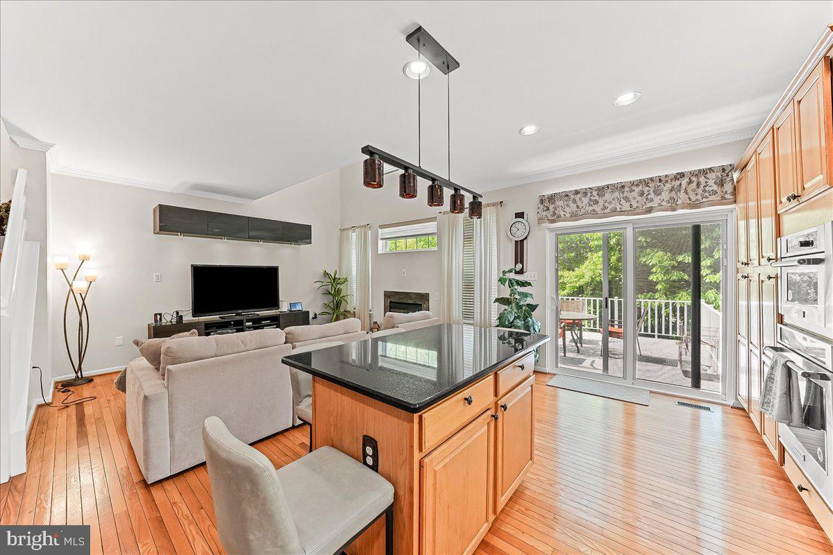 CHARLESTOWN OAKS - Residential