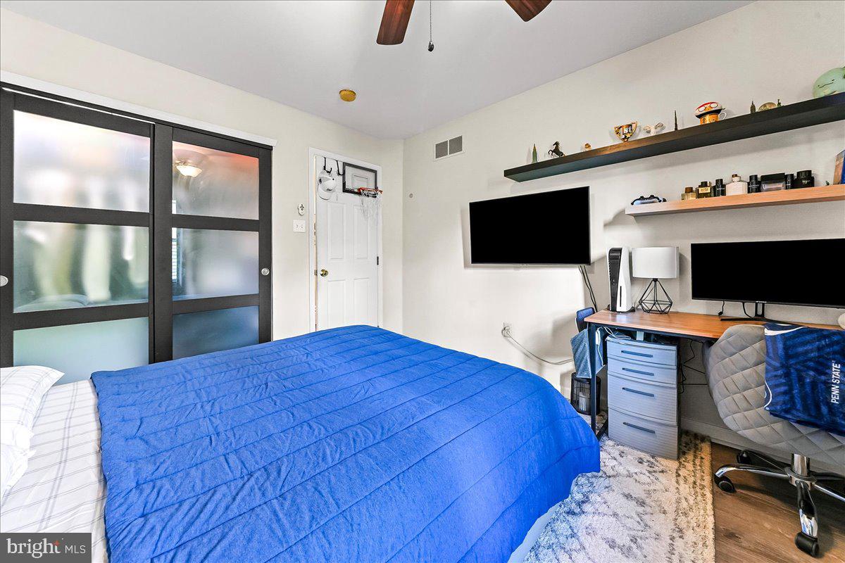 CHARLESTOWN OAKS - Residential