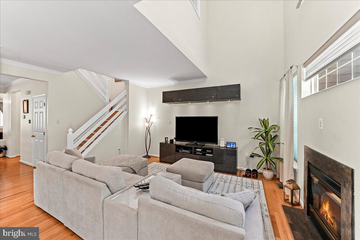 CHARLESTOWN OAKS - Residential