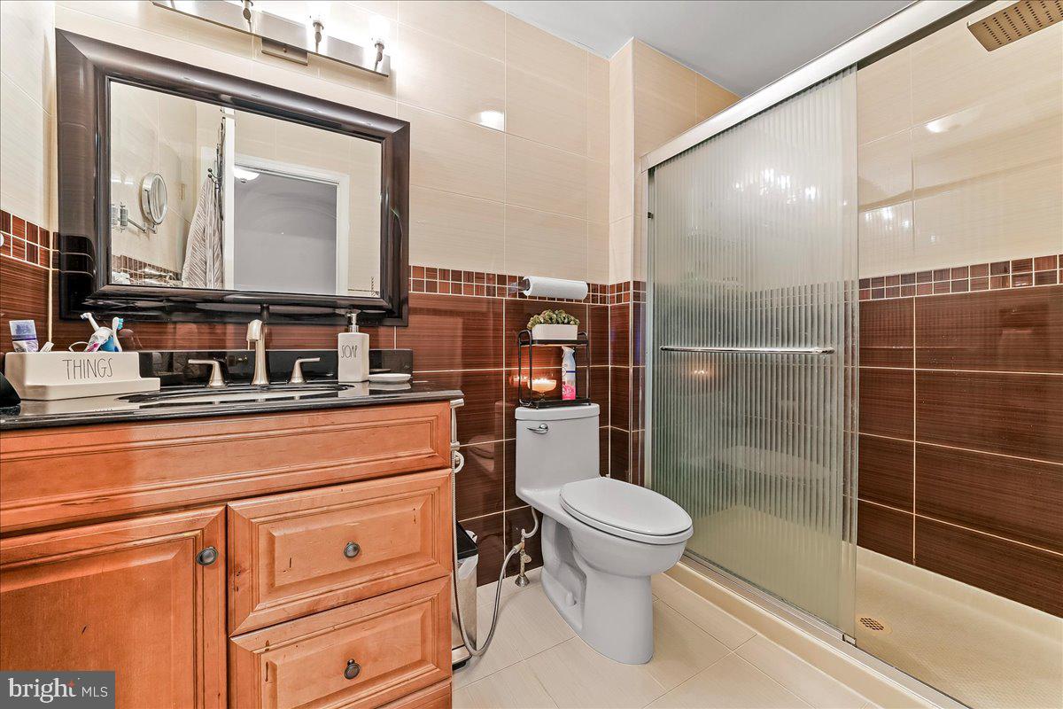CHARLESTOWN OAKS - Residential