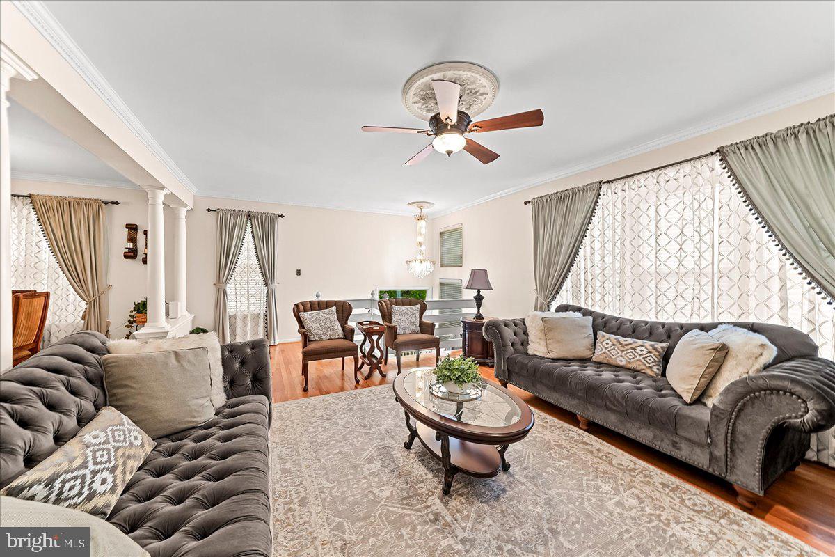 CHARLESTOWN OAKS - Residential