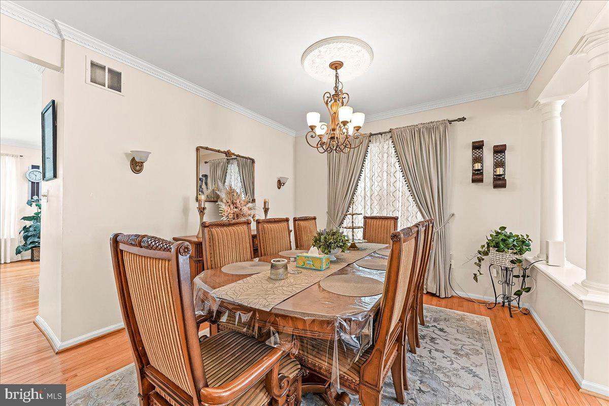 CHARLESTOWN OAKS - Residential