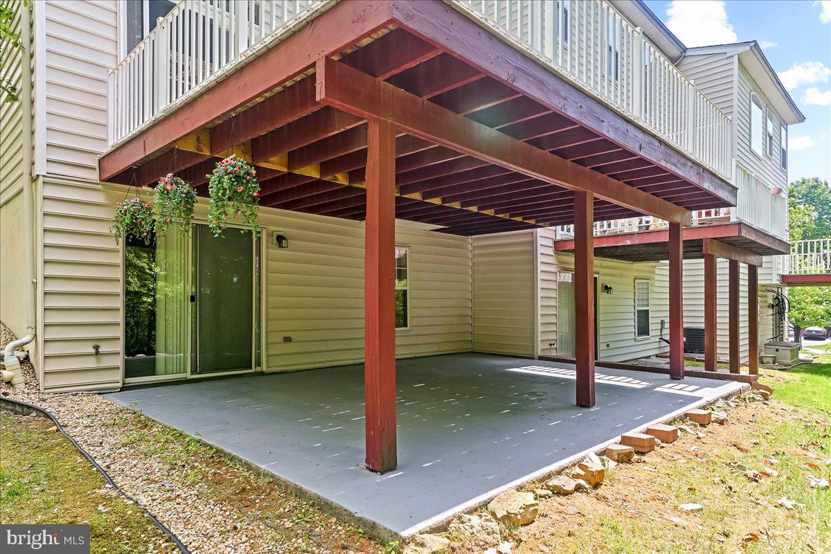 CHARLESTOWN OAKS - Residential