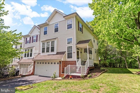 Townhouse For Sale - 100 Stratford Court<br/> MALVERN, PA 19355