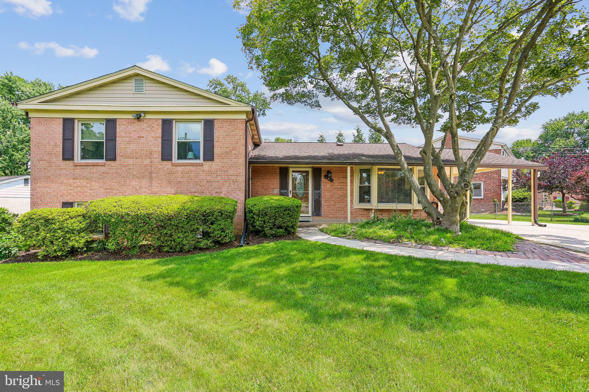 2 FOXHALL COURT