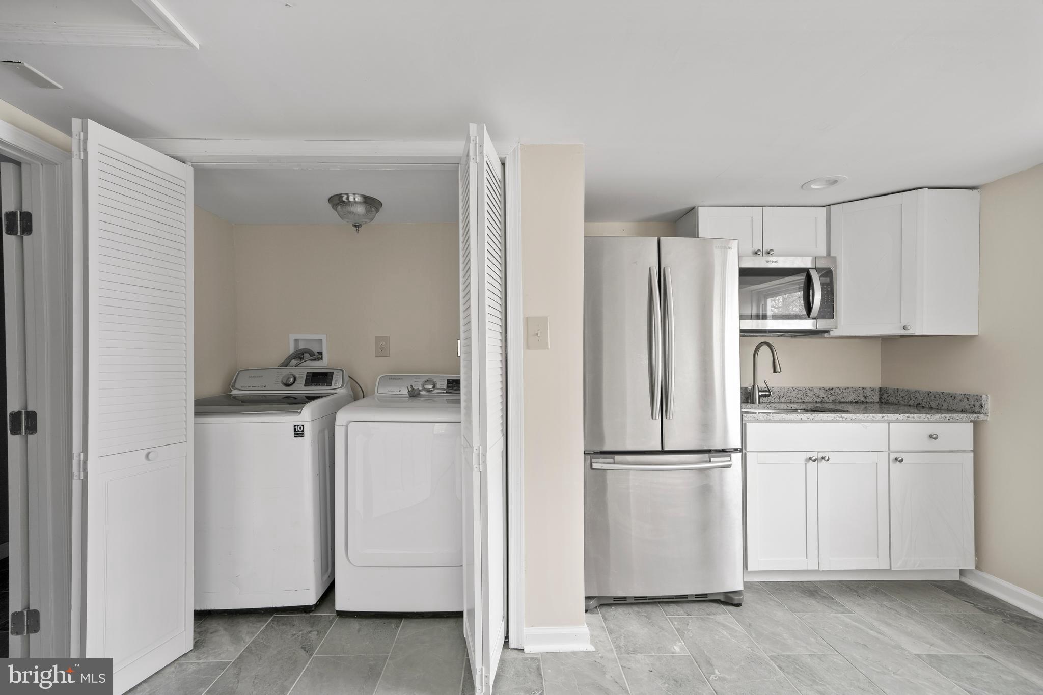 COBB ISLAND - Residential