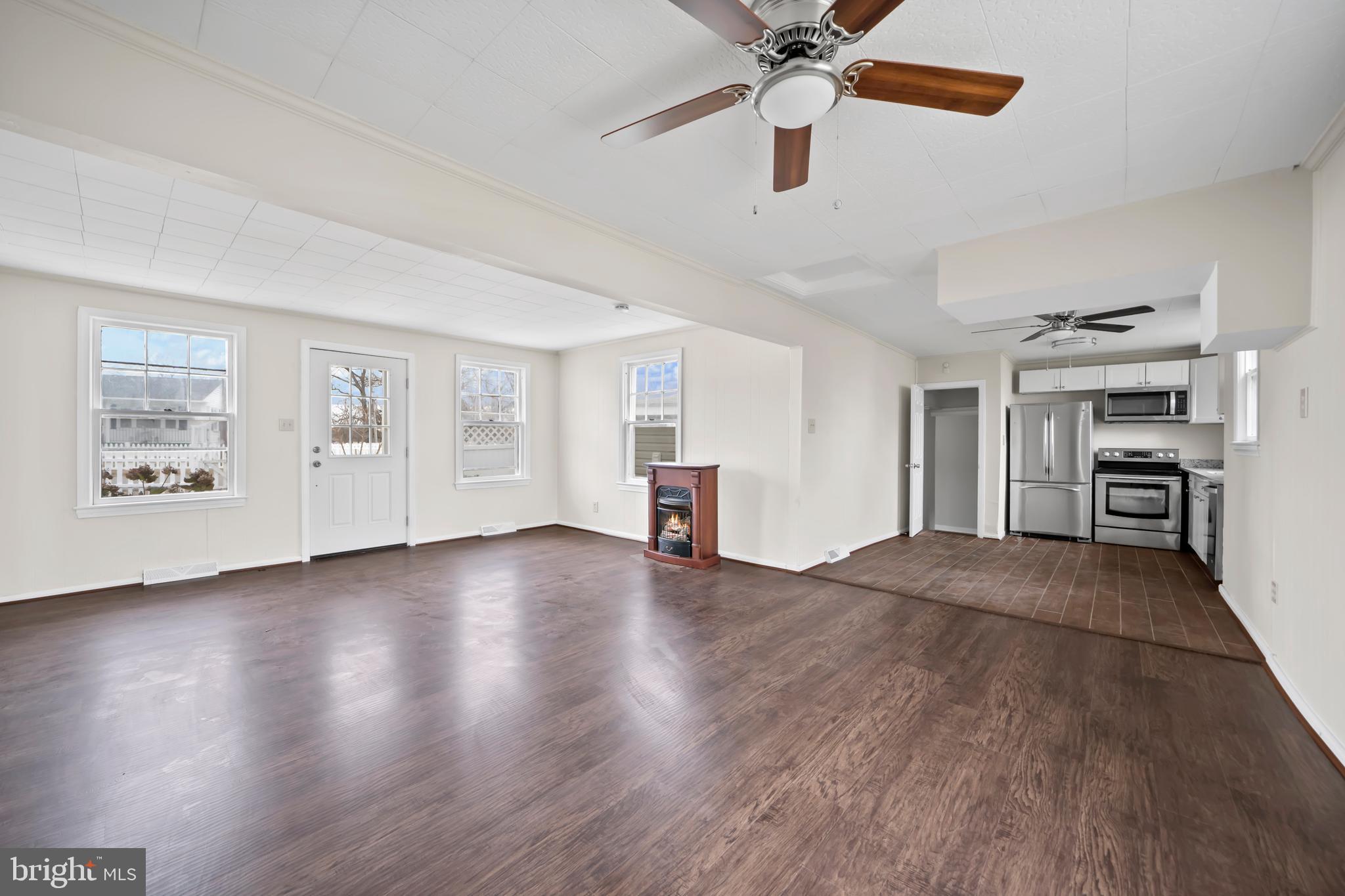 COBB ISLAND - Residential