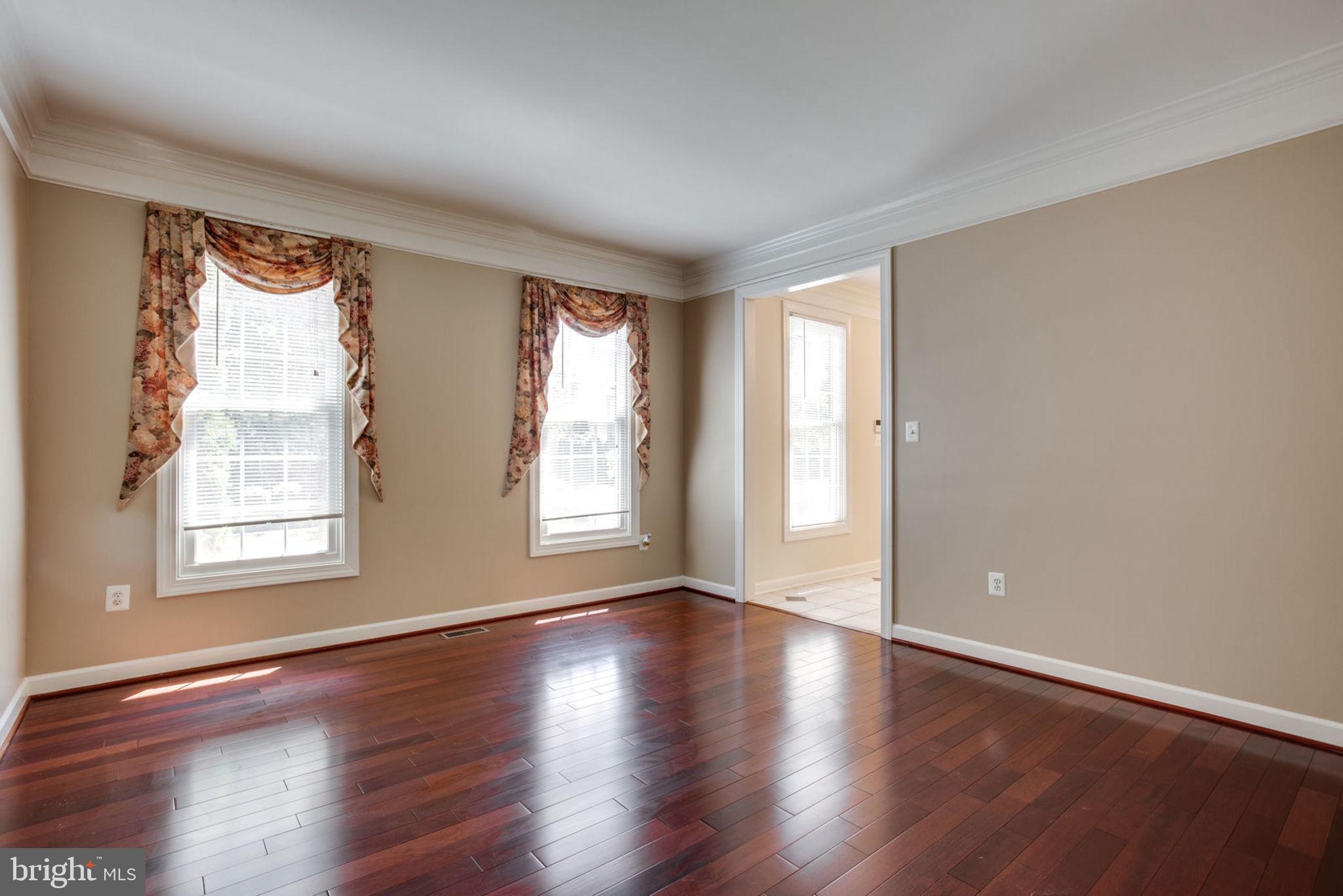 POTOMAC GLEN - Residential Lease