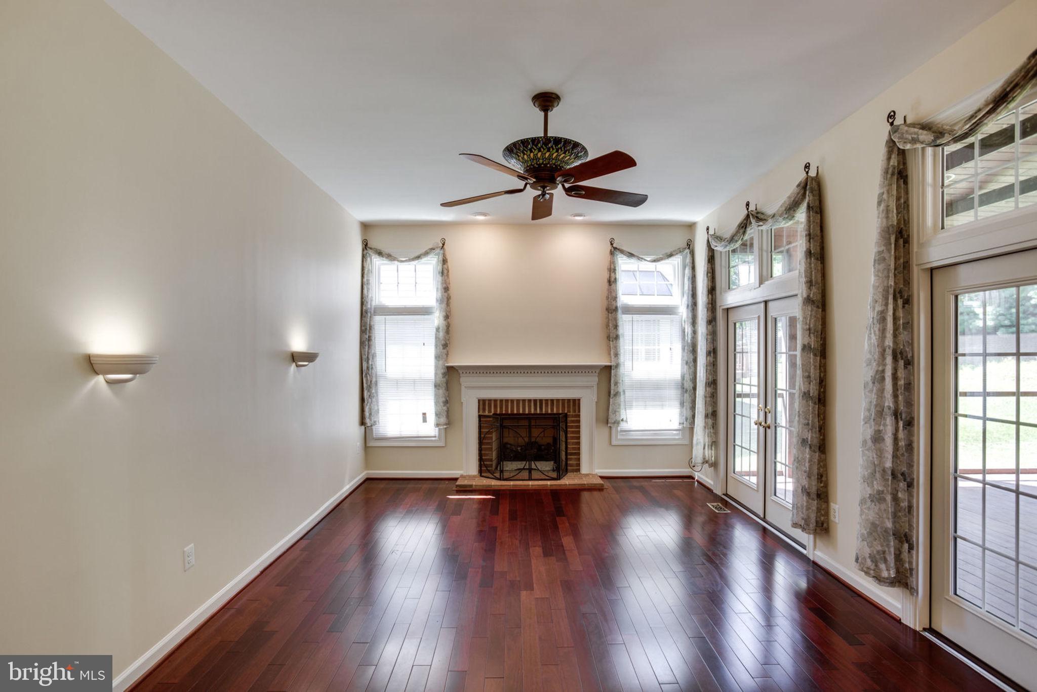 POTOMAC GLEN - Residential Lease